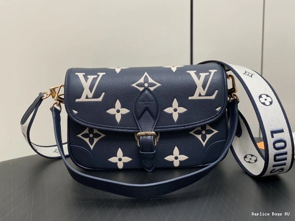 Cheap LOUIS VUITTON Nano CM Diane-24*15*9 0811